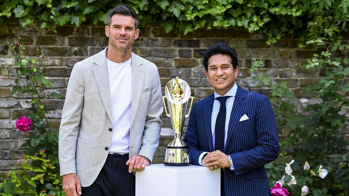 James Anderson: Feel completely out of place when I see myself alongside Tendulkar with the trophy
